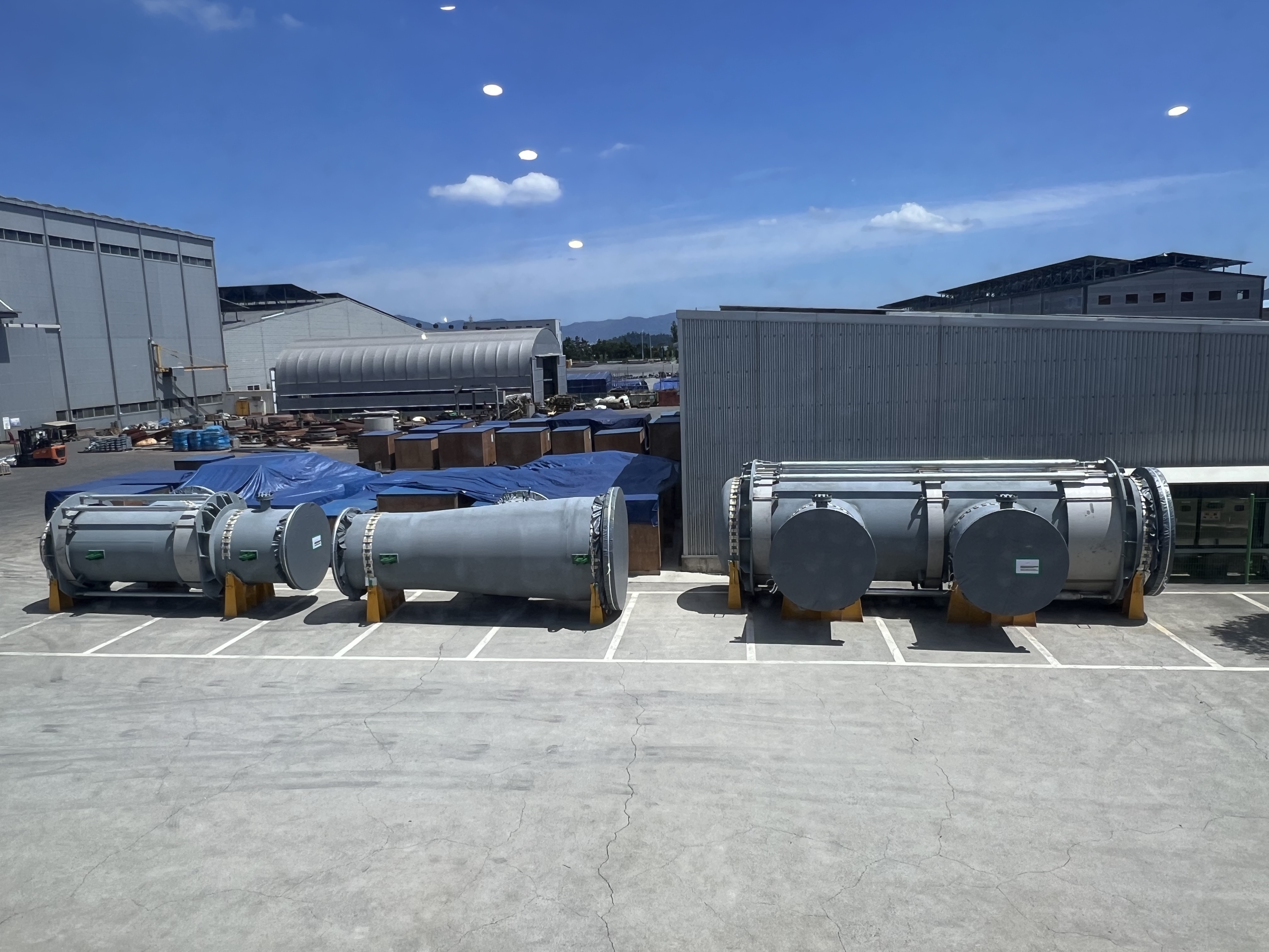 CROSSOVER PIPE ID2,260,1,700 x 22,125L